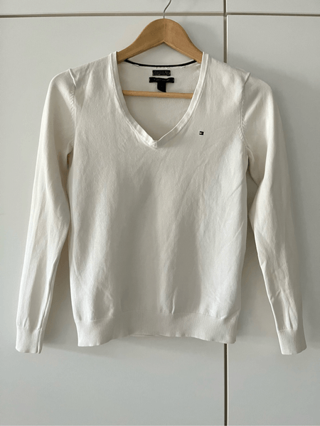 V-neck jumper
