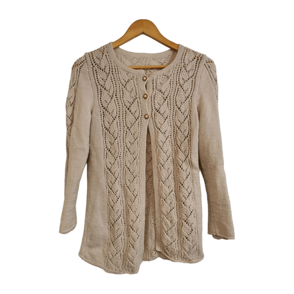 Kotimaista käsityötä cardigan