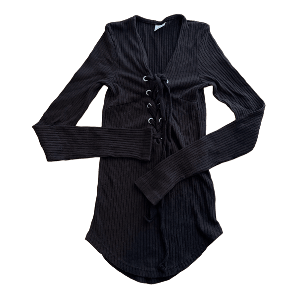 Musta Gina Tricot -paita