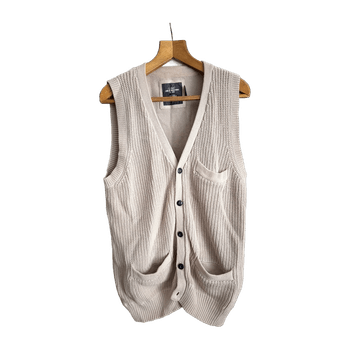 Beige neuleliivi
