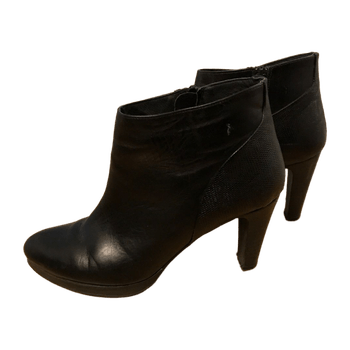 Piano heels