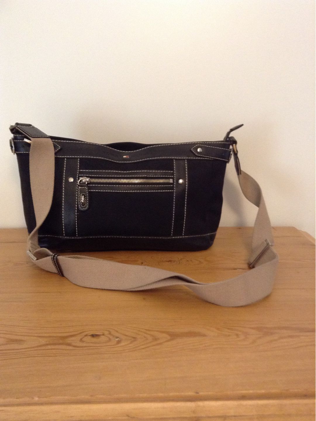 Tommy hilfiger bag