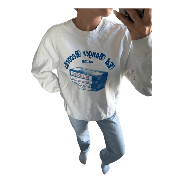 White graphic sweatshirt