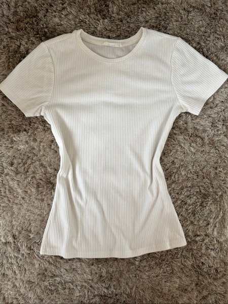 White t-shirt