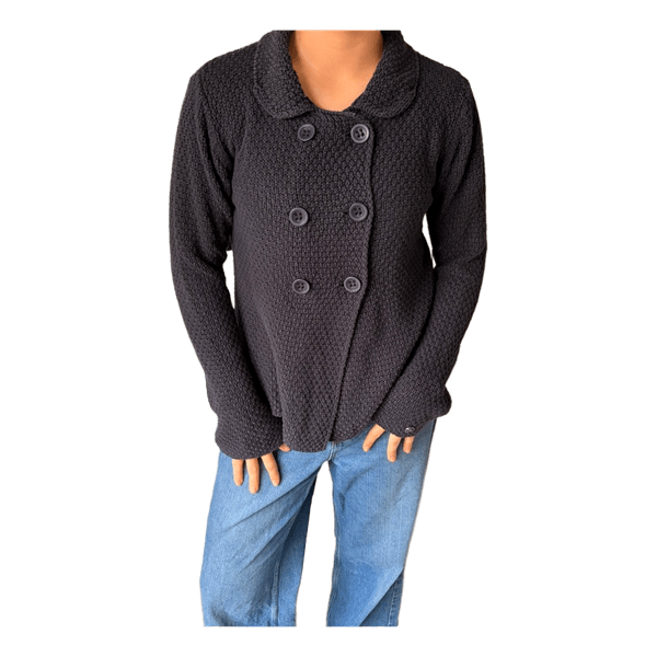 Mørkegrå strikket cardigan med flotte knapper