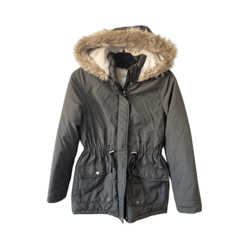 tummanvihreä talvitakki hupulla