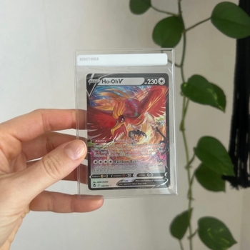 Collectable: Pokémon Card Ho-Oh V
