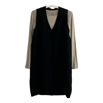 Sleeveless knit dress