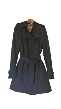 Musta Burberry trenssitakki S/XS