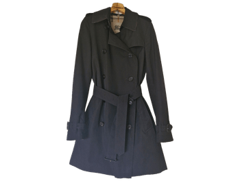 Musta Burberry trenssitakki S/XS