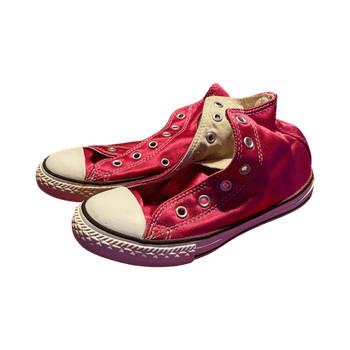 Converse kengät, punaiset ja siniset