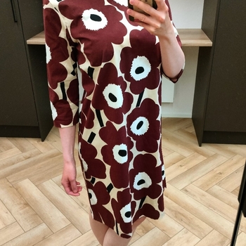 Marimekko Havaittu Pieni Unikko 2- mekko