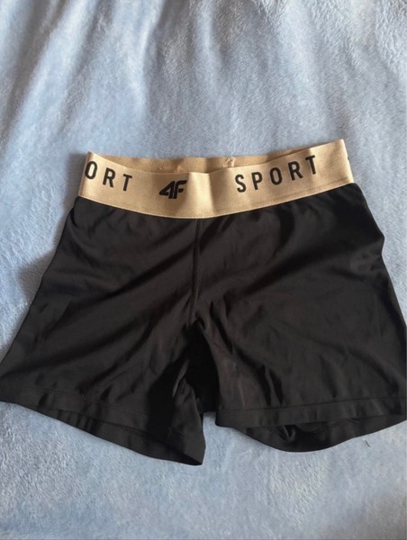 4F shorts