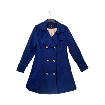 Sininen trenssitakki