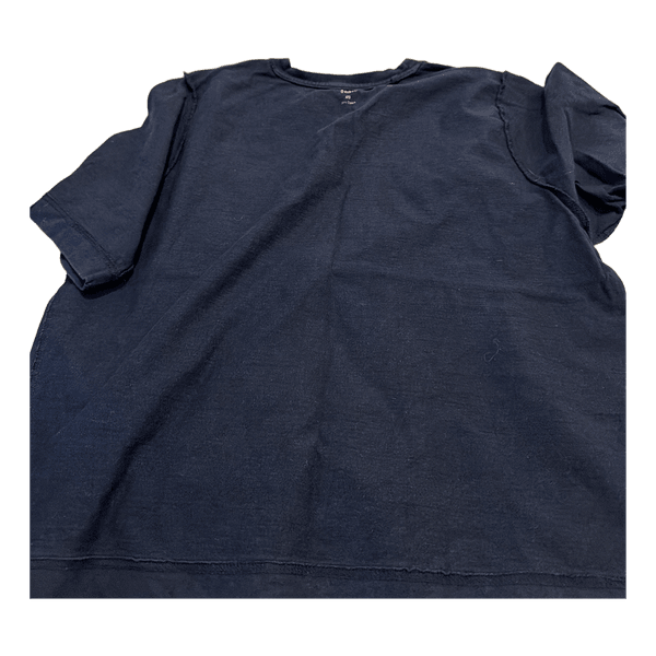 Mørkeblå t-shirt