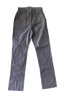 Käyttämättömät pyjamahousut