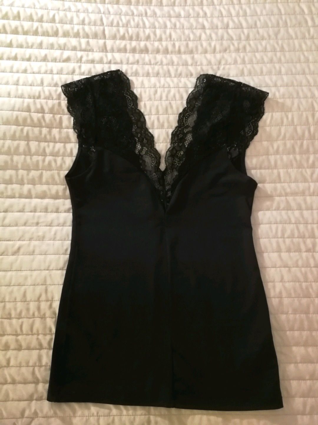 Pieces top