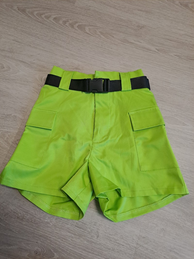 CROPP neonvihreät cargo-tyyliset shortsit vyöllä – koko S/M