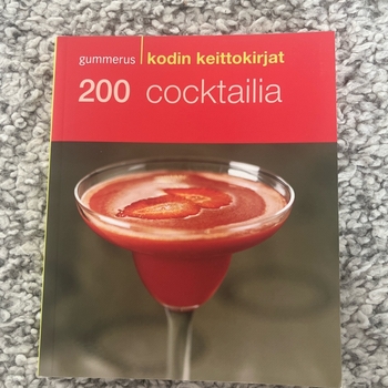 200 cocktailia kirja