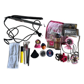 Beauty accessories and fragrance set