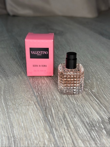 Valentino Donna Born In Roma