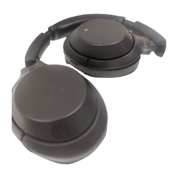 Noise cancelling headphones