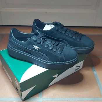 Puma sneakers