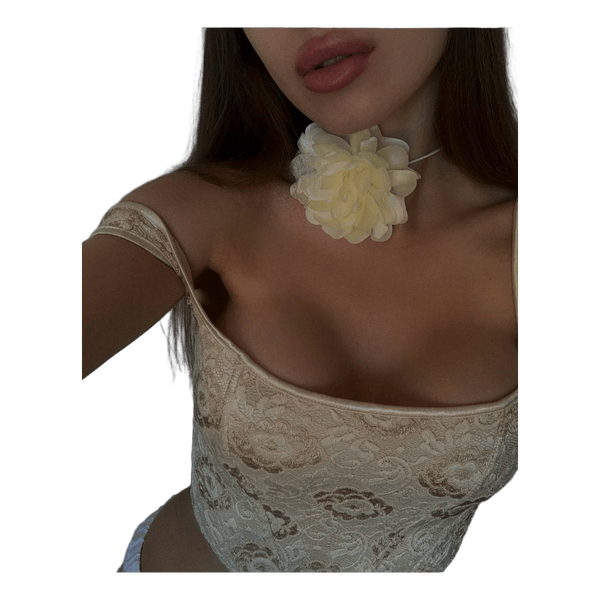 Cream flower choker necklace
