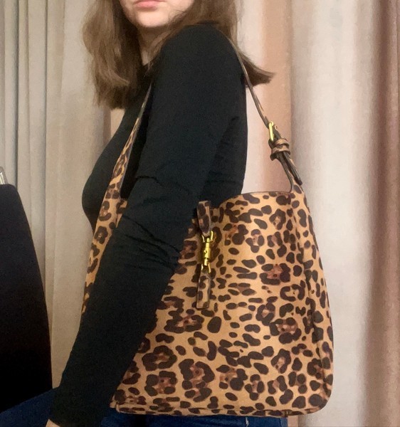 Leopard print shoulder bag