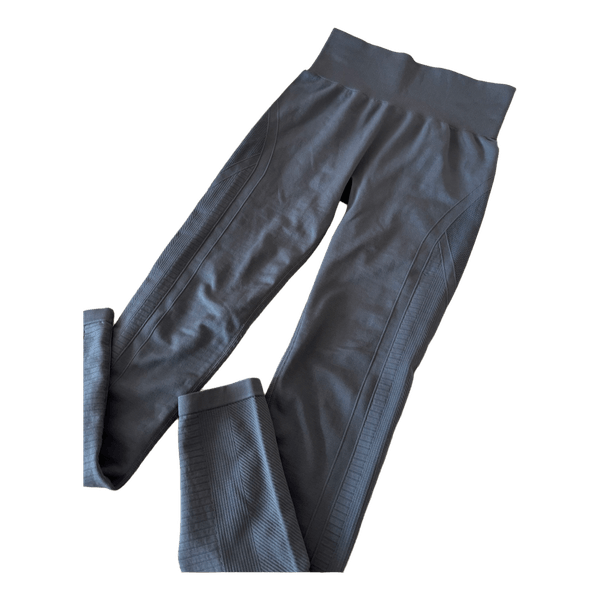 Grey seamless sports leggings