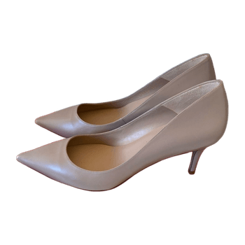 Pura lopez heels