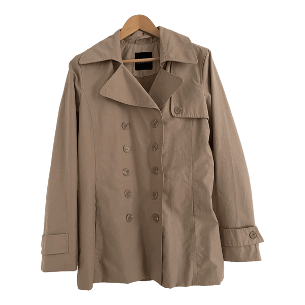 Beige trenssitakki
