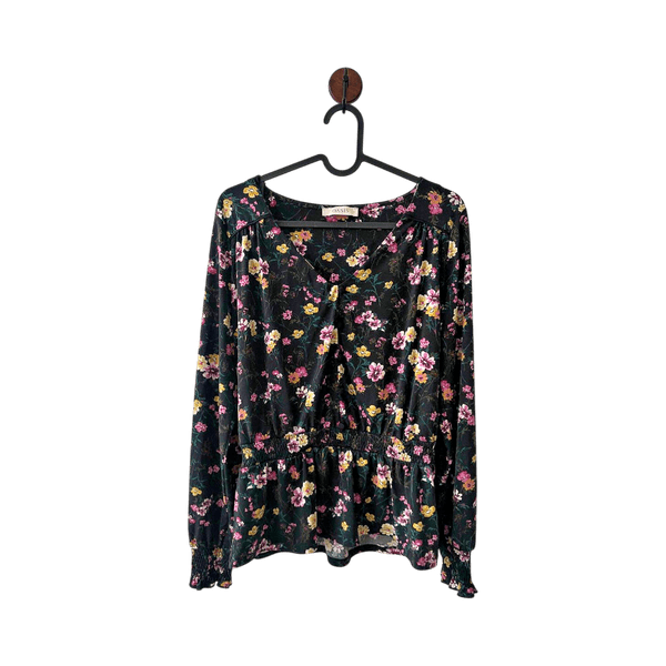 Oasis black ditsy floral long-sleeved top size S