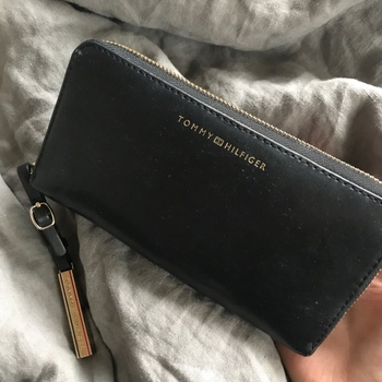 Tommy hilfiger bag