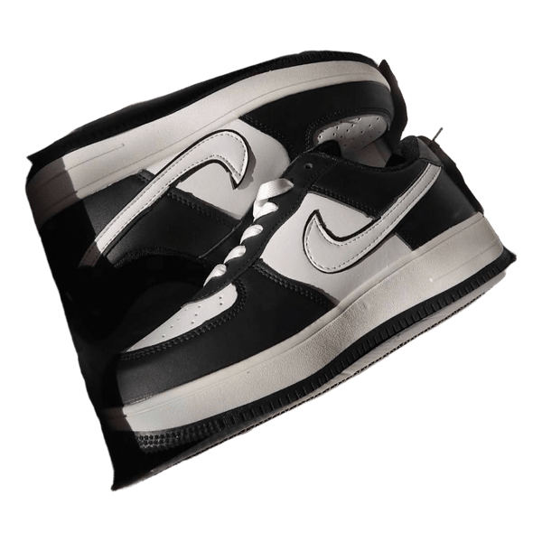 Juodi balti Nike kedai