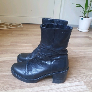 Vagabond boots