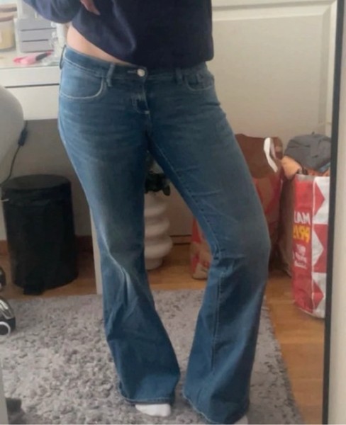 Low waist bootcut jeans
