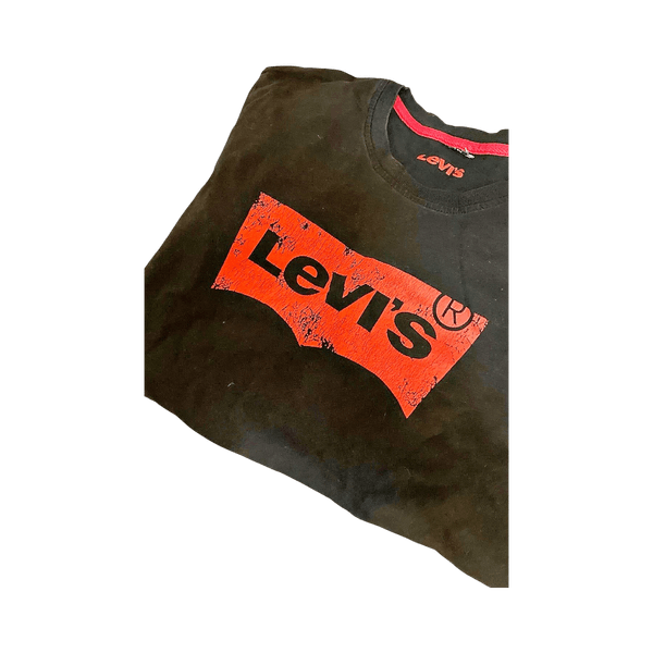 Mustat Levi's t-paita
