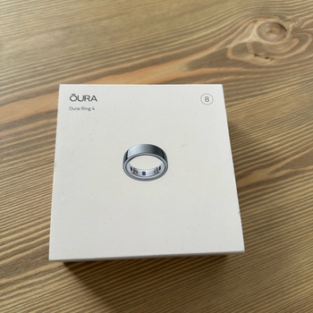 Oura sormus 