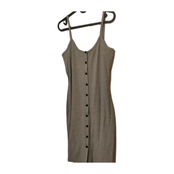 Noisy may dress