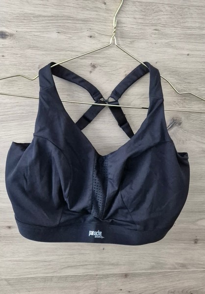 Mustat Panache urheiluliivit