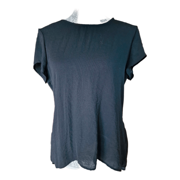 Sort bluse med blonderyg