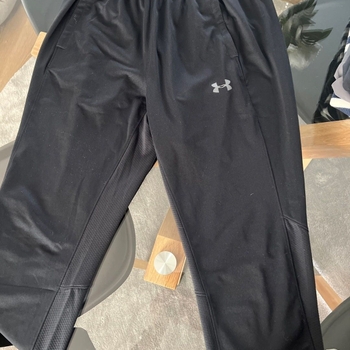 Under armour sportswear
