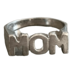 Sølvfarvet MOM ring