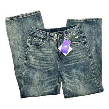Korkeavyötätöiset baggy farkut