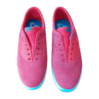 Punaiset Nike kengät