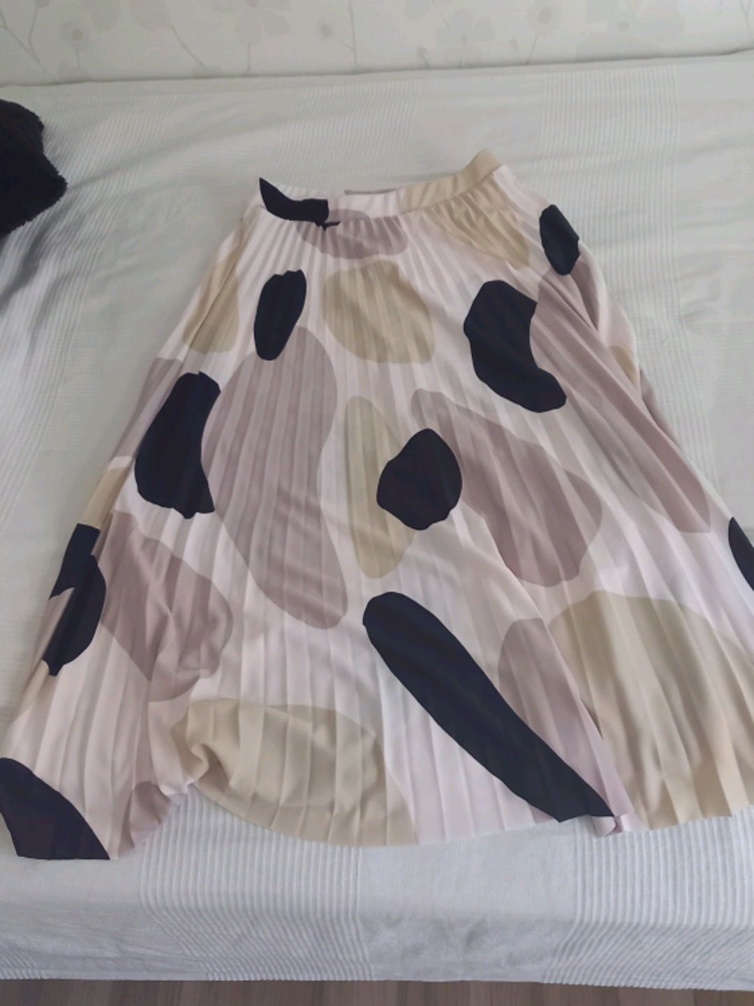 Reserved skirt