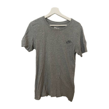 Nike top