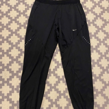 Nike sportswear
