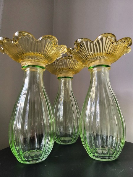 Yellow Flower-shaped glass vases 3 pcs
